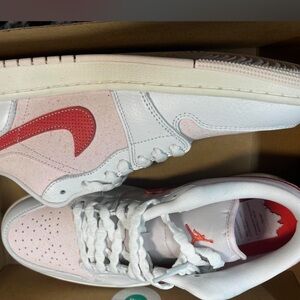 Jordan WMNS Low-Top Sneakers White Pink Red Accents